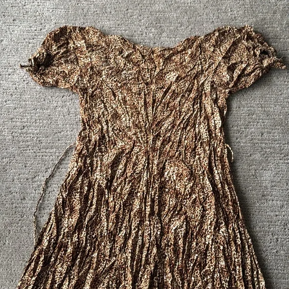 Faithfull the Brand Maggie Midi Dress Charlie Leopard - Picture 7 of 7